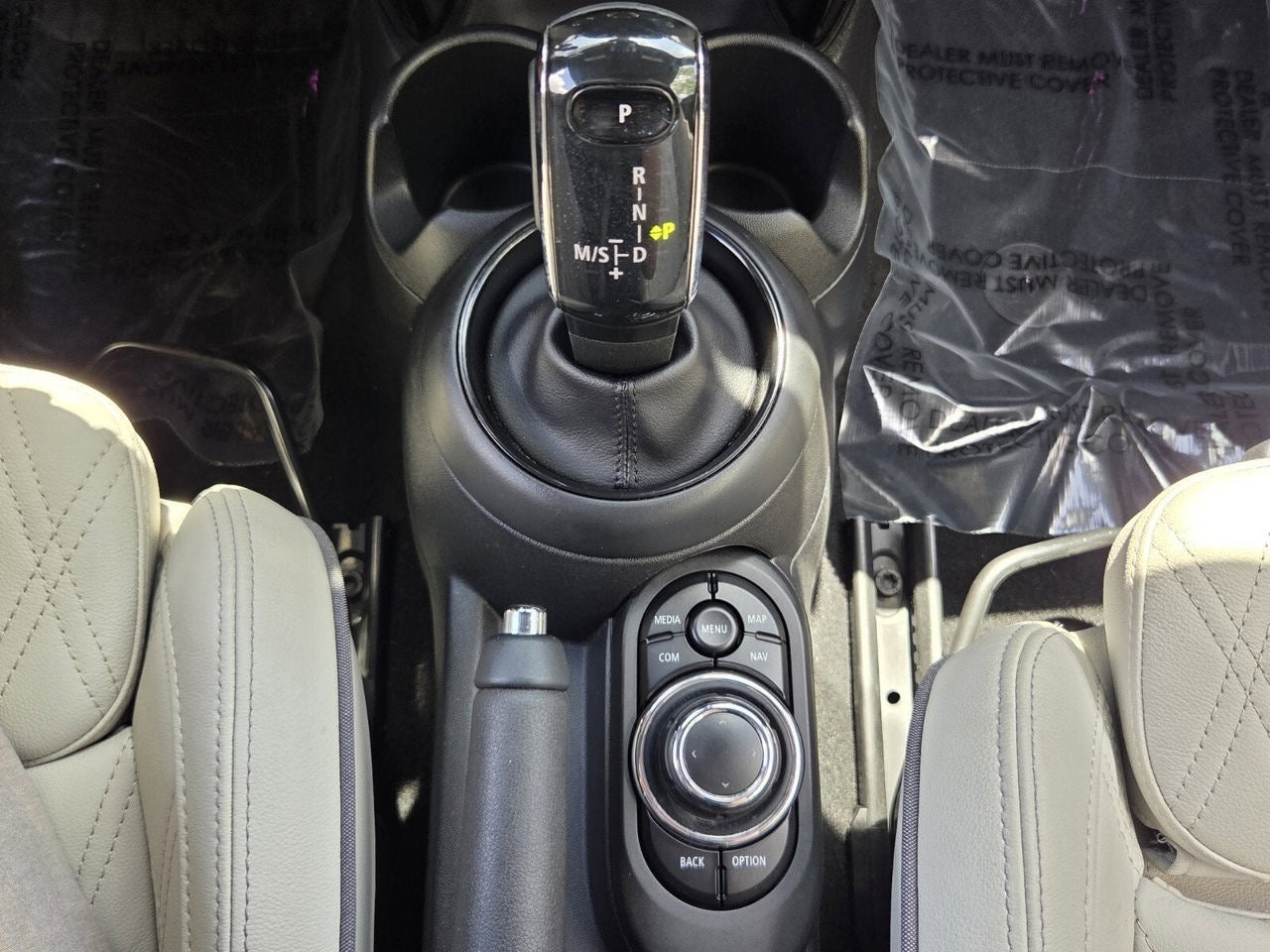 2022 MINI CONVERTIBLE ICONIC