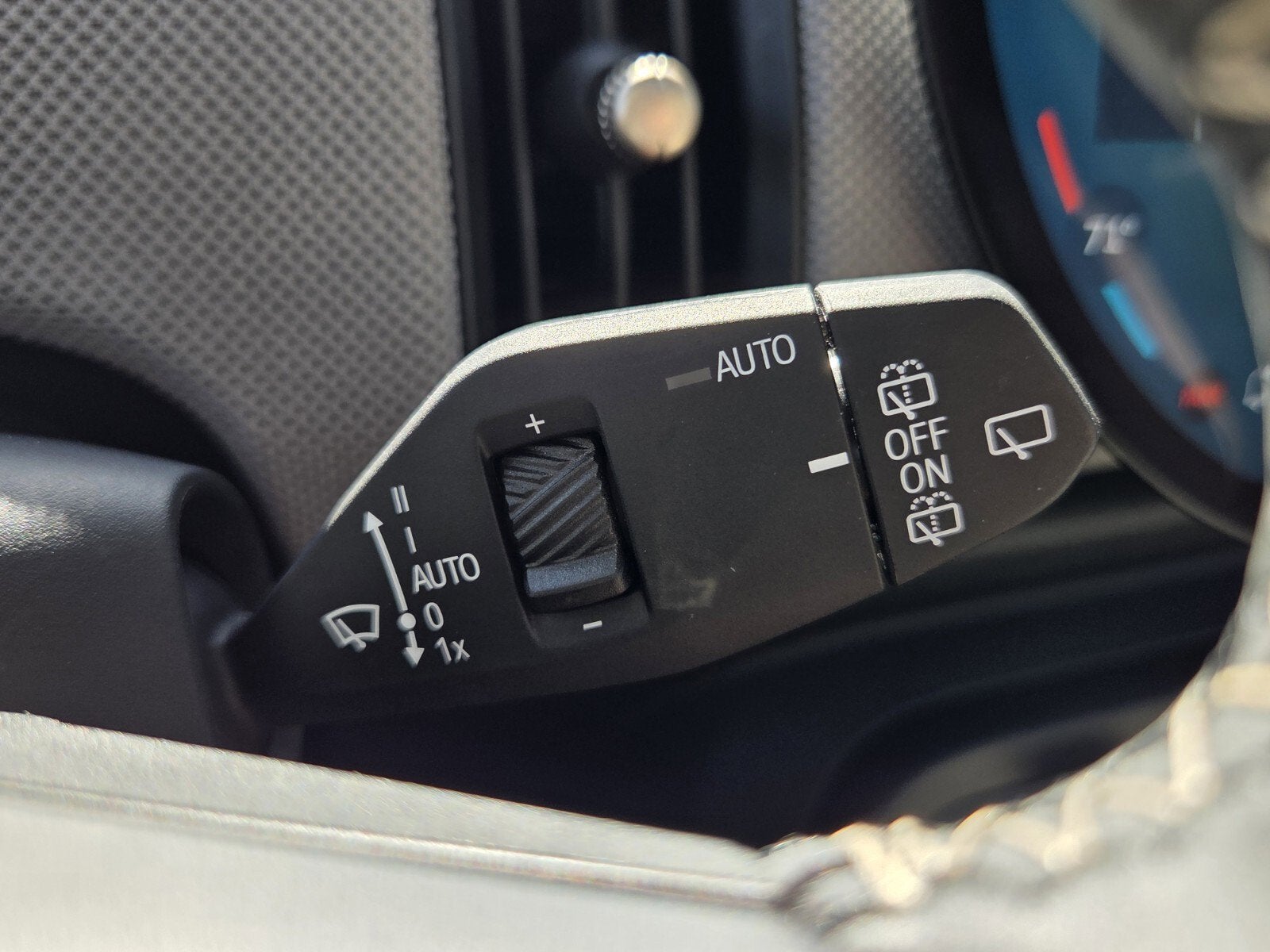 2025 MINI Hardtop 2 Door Signature Plus