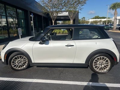 2025 MINI HARDTOP 2 DOOR Signature Plus