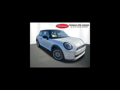 2025 MINI HARDTOP 2 DOOR Signature Plus