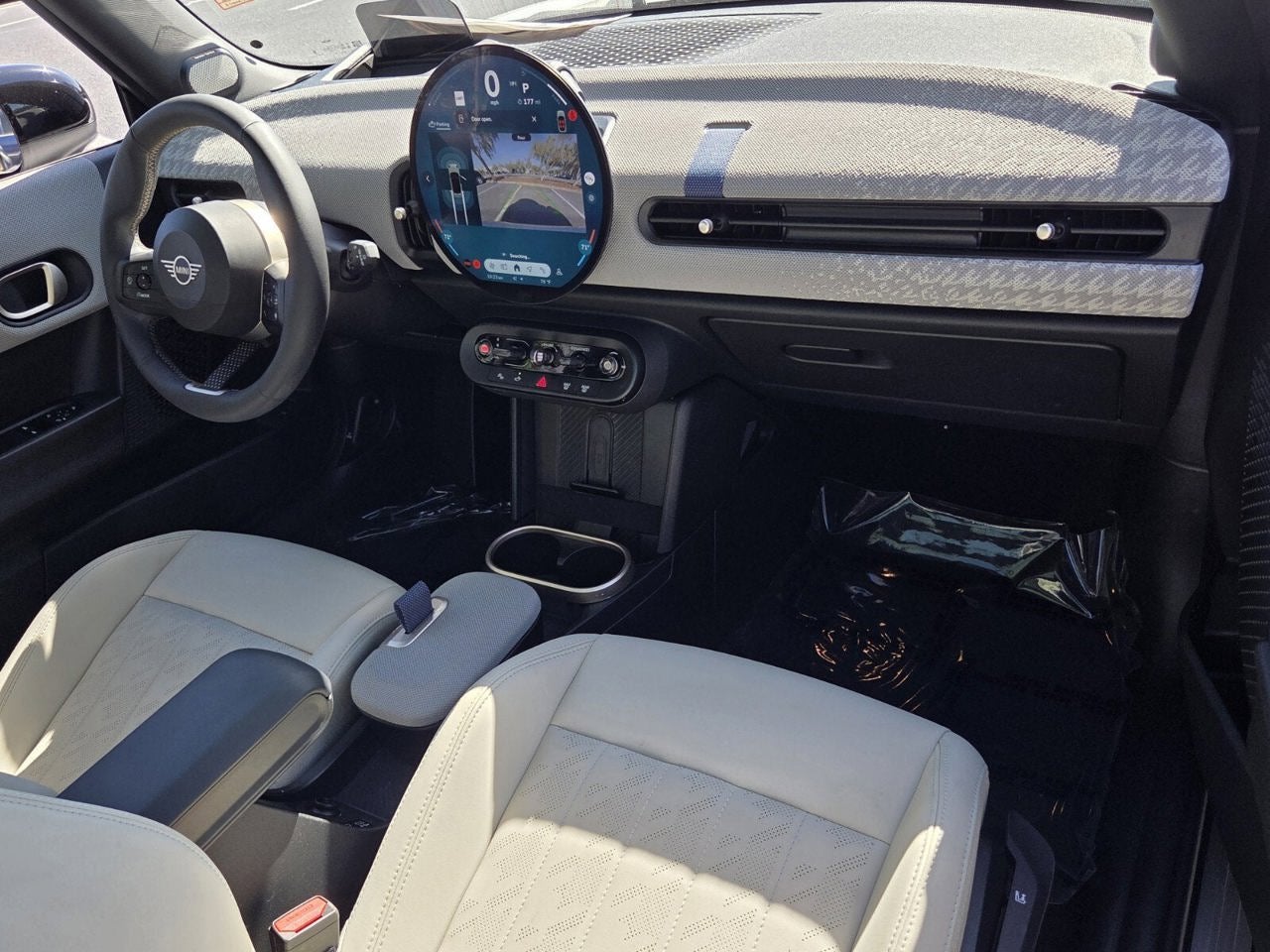 2025 MINI HARDTOP 2 DOOR Signature Plus