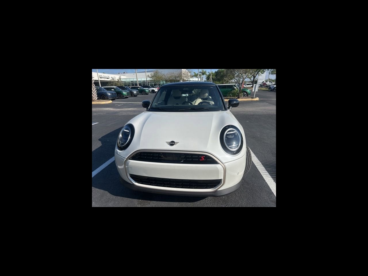 2025 MINI HARDTOP 2 DOOR Signature Plus