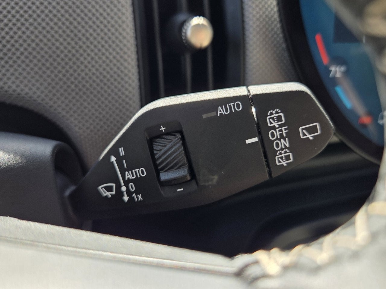 2025 MINI HARDTOP 2 DOOR Signature Plus