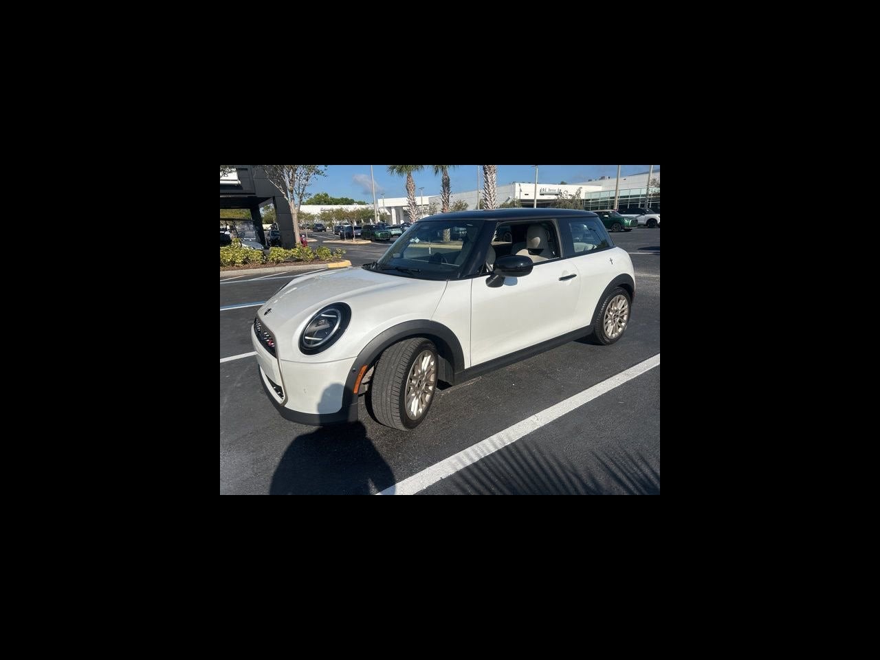 2025 MINI HARDTOP 2 DOOR Signature Plus