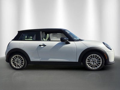 2025 MINI HARDTOP 2 DOOR Signature Plus