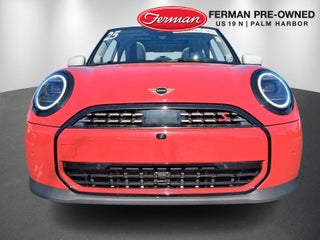 2025 MINI HARDTOP 2 DOOR Iconic