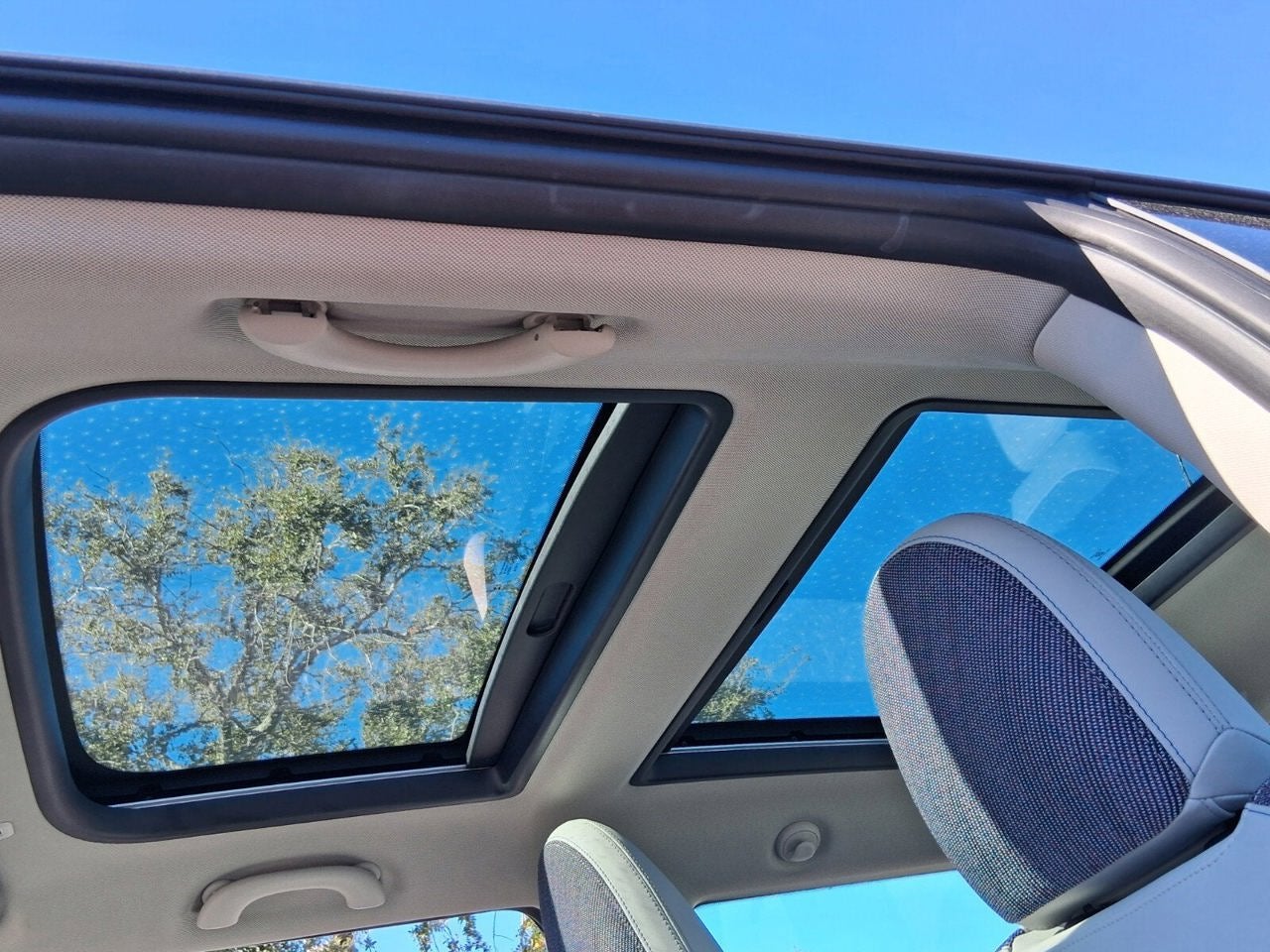 2025 MINI Hardtop 2 Door Iconic