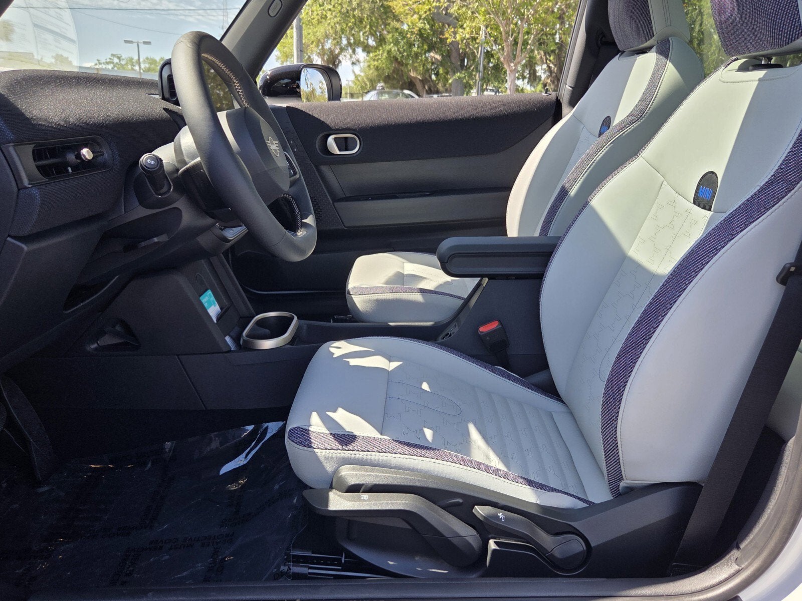 2026 MINI 2 DOOR SIGNATURE PLUS