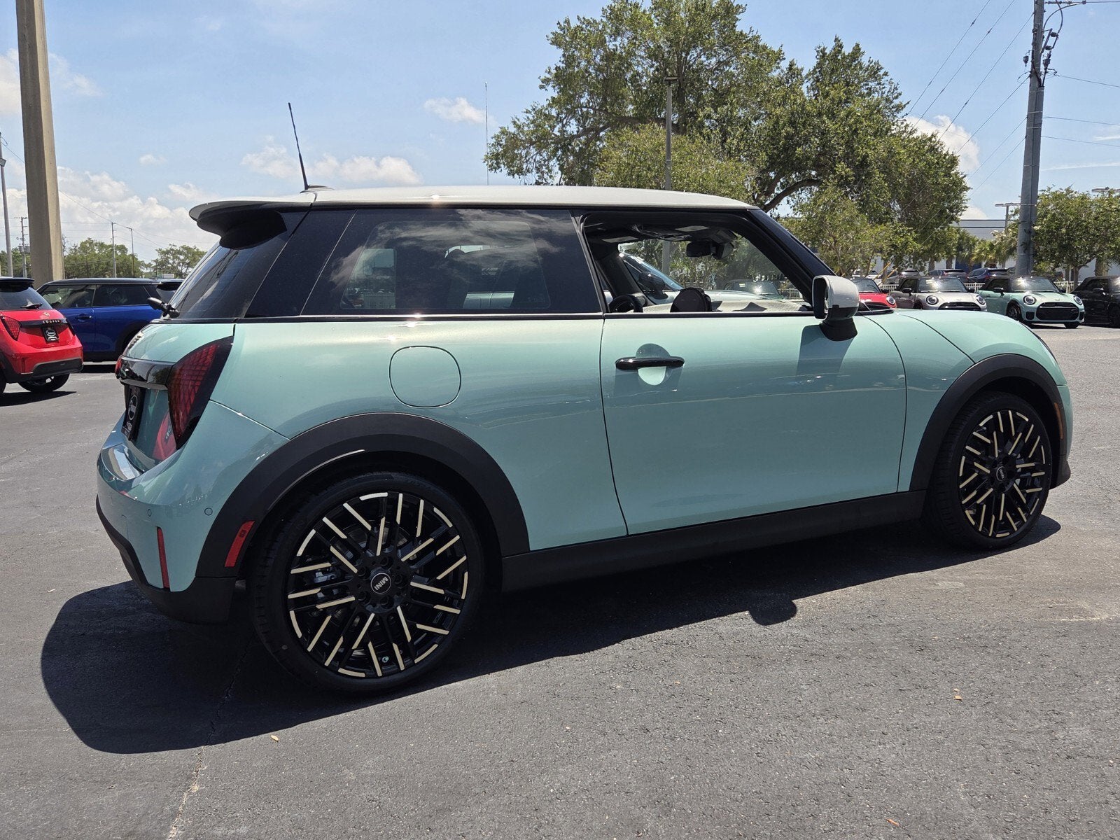 2026 MINI 2 DOOR ICONIC