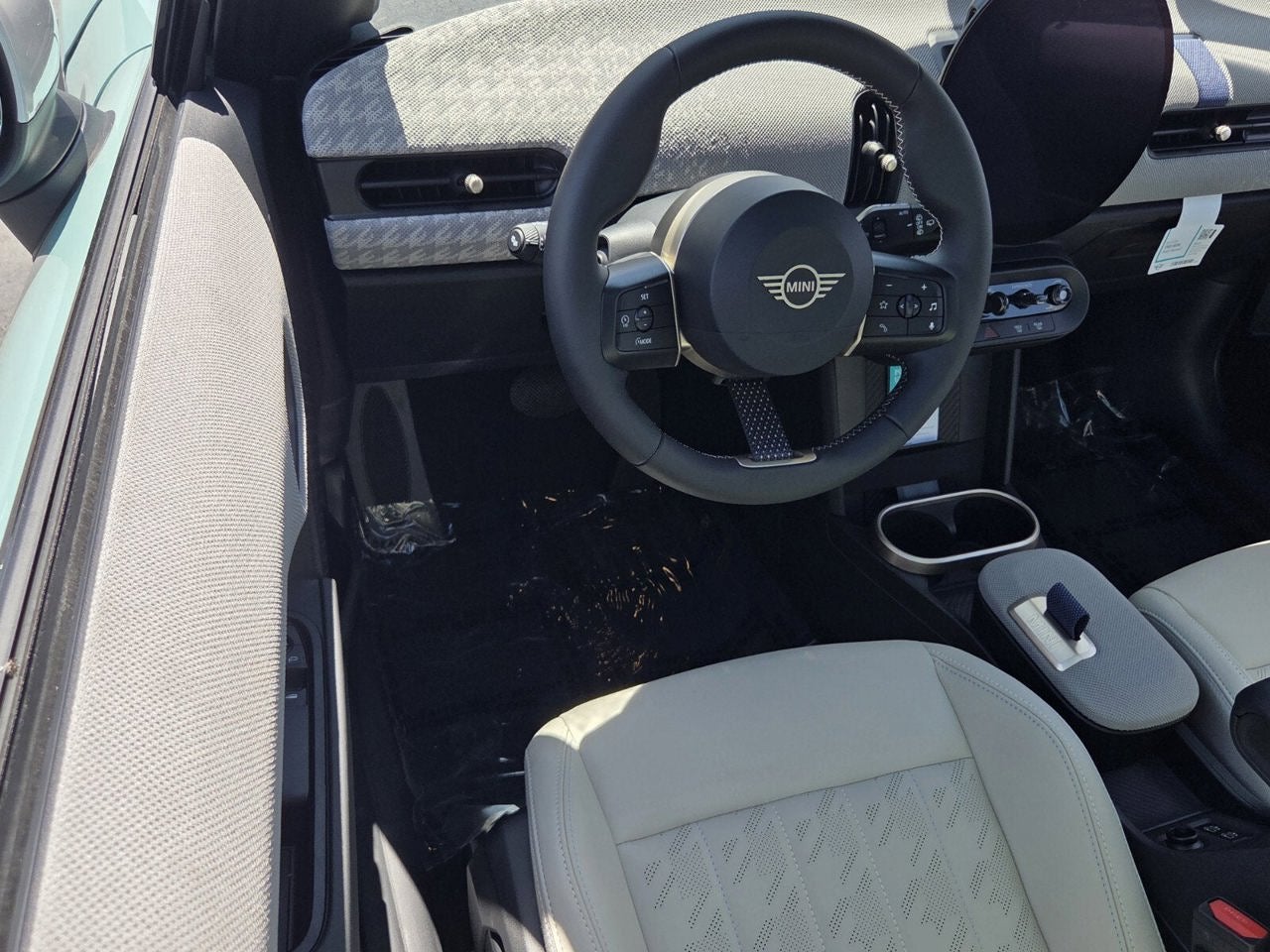 2026 MINI 2 DOOR ICONIC