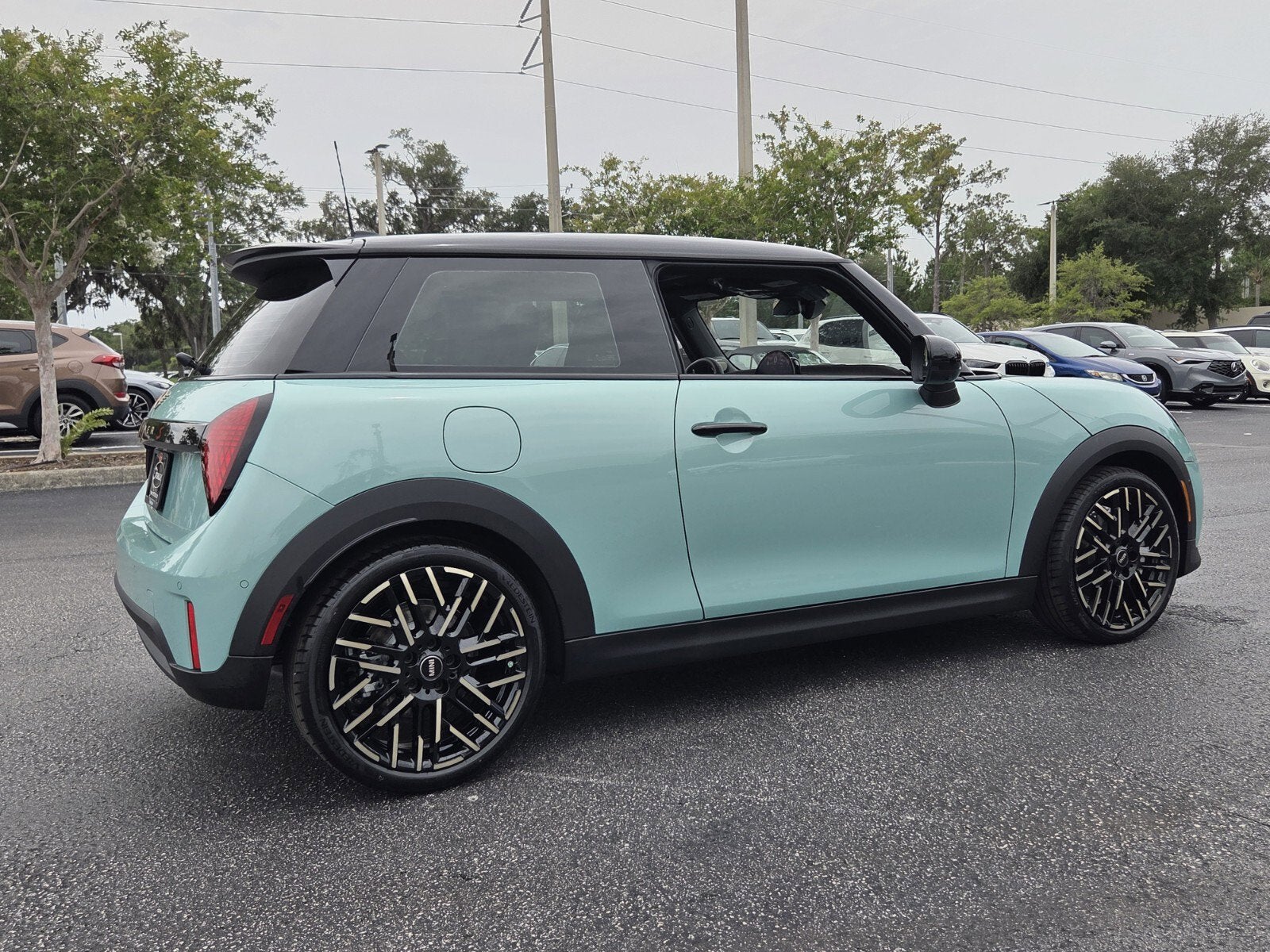 2026 MINI 2 DOOR ICONIC