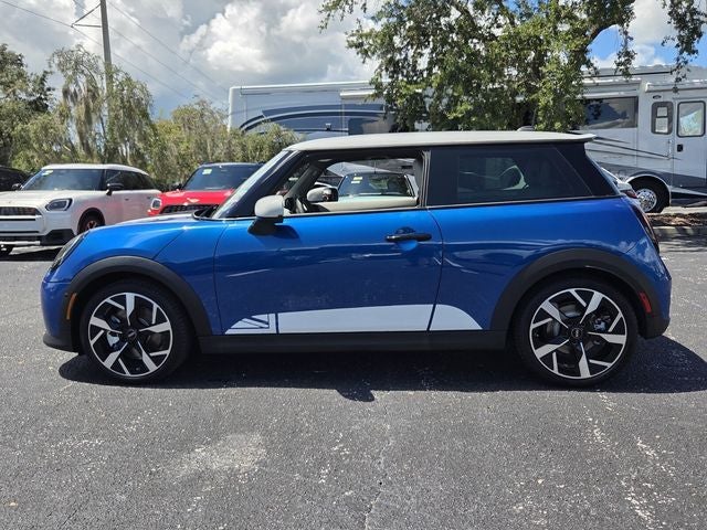 2026 MINI 2 DOOR SIGNATURE PLUS