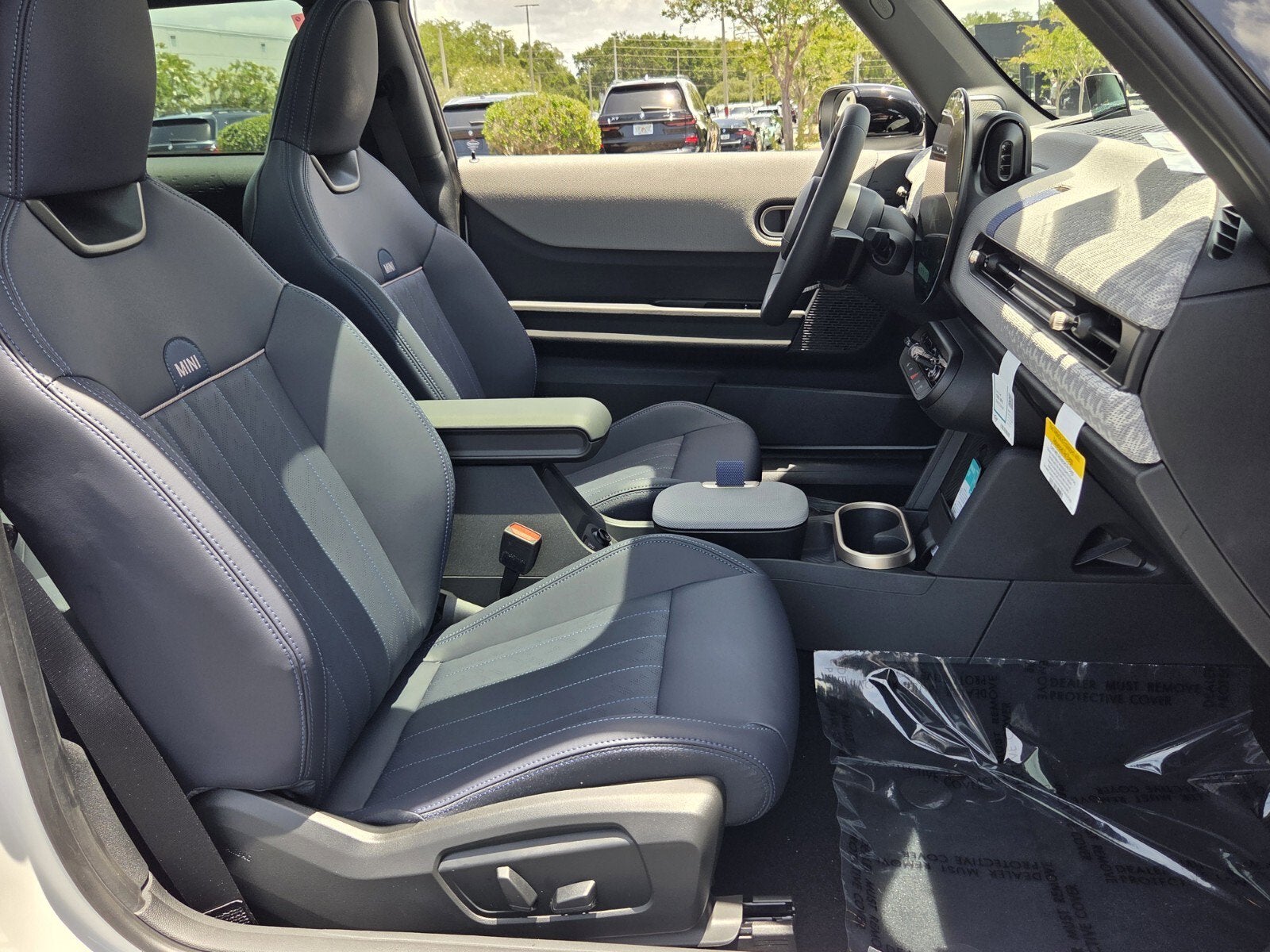 2026 MINI 2 DOOR ICONIC