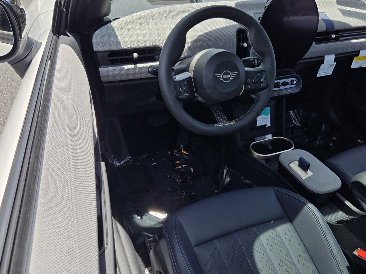 2026 MINI 2 DOOR ICONIC