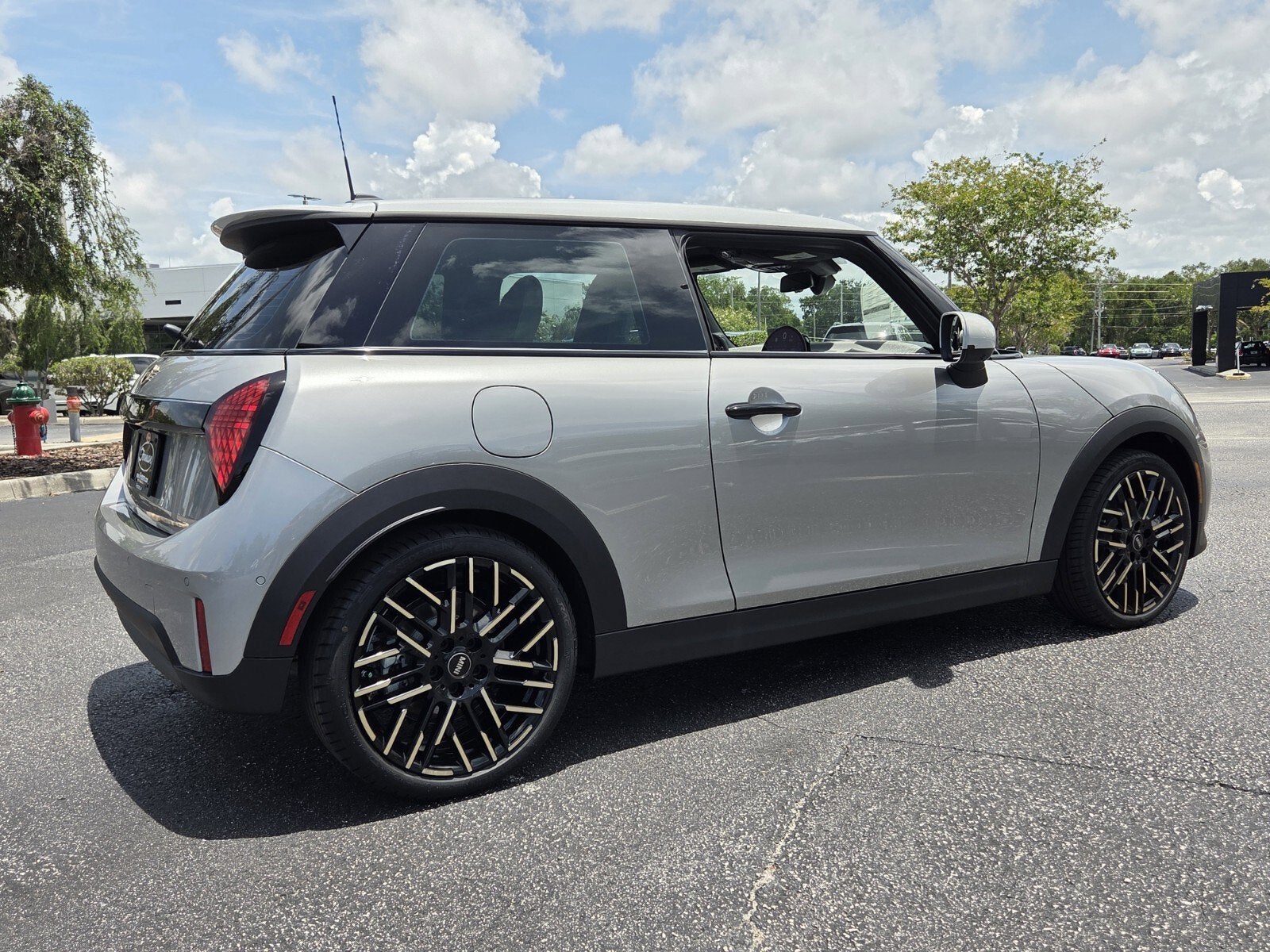 2026 MINI 2 DOOR ICONIC