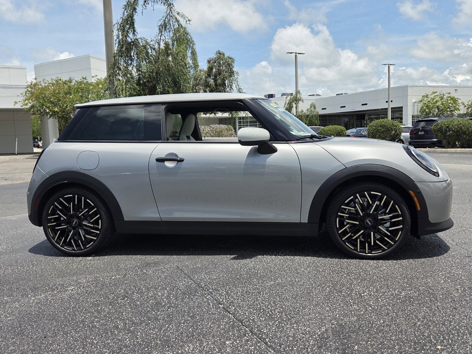 2026 MINI 2 DOOR ICONIC