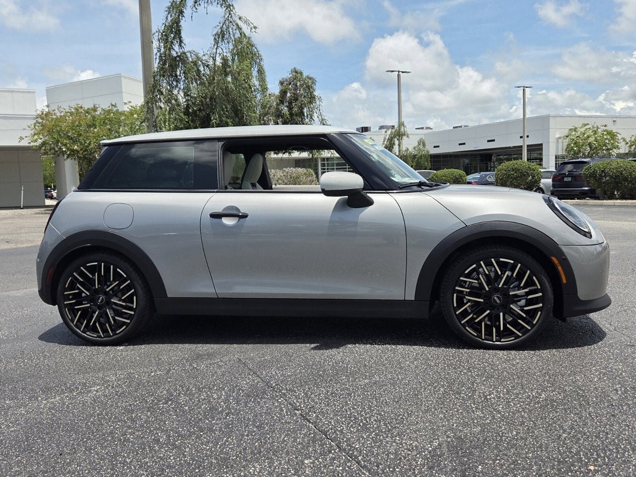2026 MINI 2 DOOR ICONIC