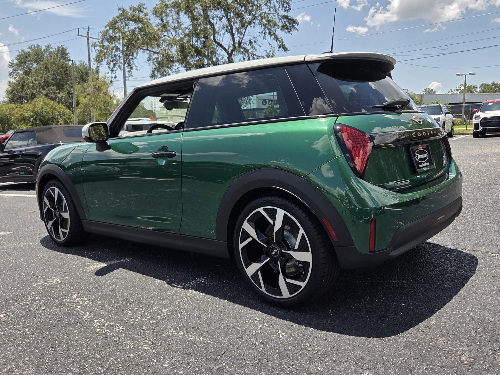 2026 MINI 2 DOOR SIGNATURE PLUS
