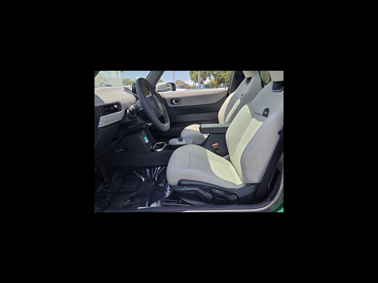 2026 MINI 2 DOOR SIGNATURE PLUS