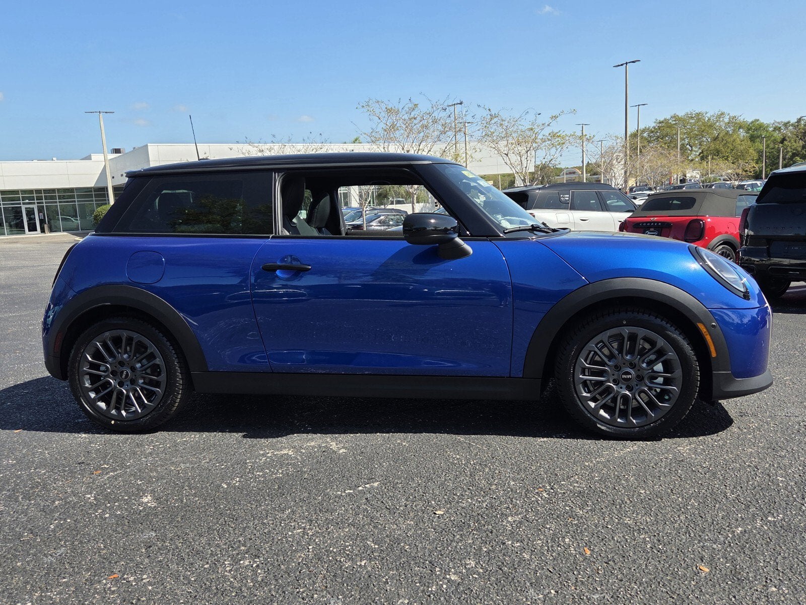 2026 MINI 2 DOOR SIGNATURE PLUS