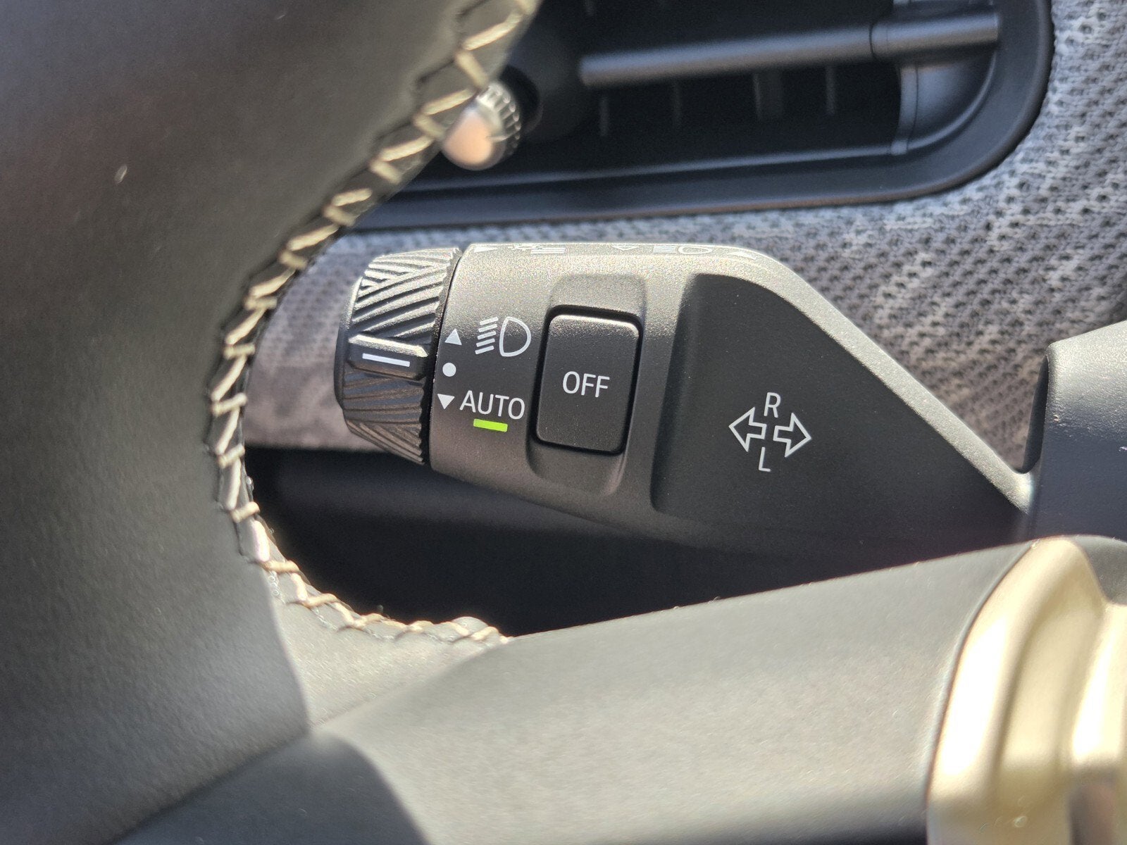 2026 MINI 2 DOOR SIGNATURE PLUS