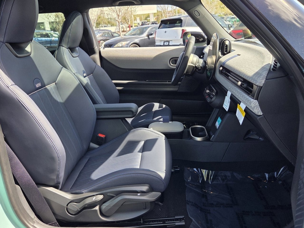 2026 MINI 2 DOOR SIGNATURE PLUS