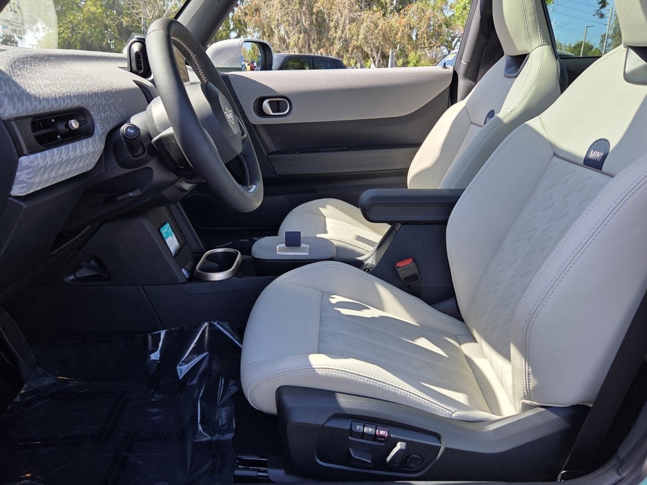 2026 MINI 2 DOOR ICONIC