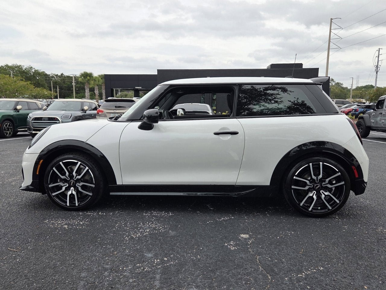 2026 MINI 2 DOOR ICONIC