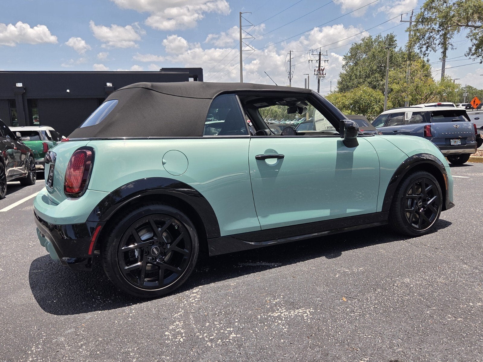 2026 MINI CONVERTIBLE ICONIC