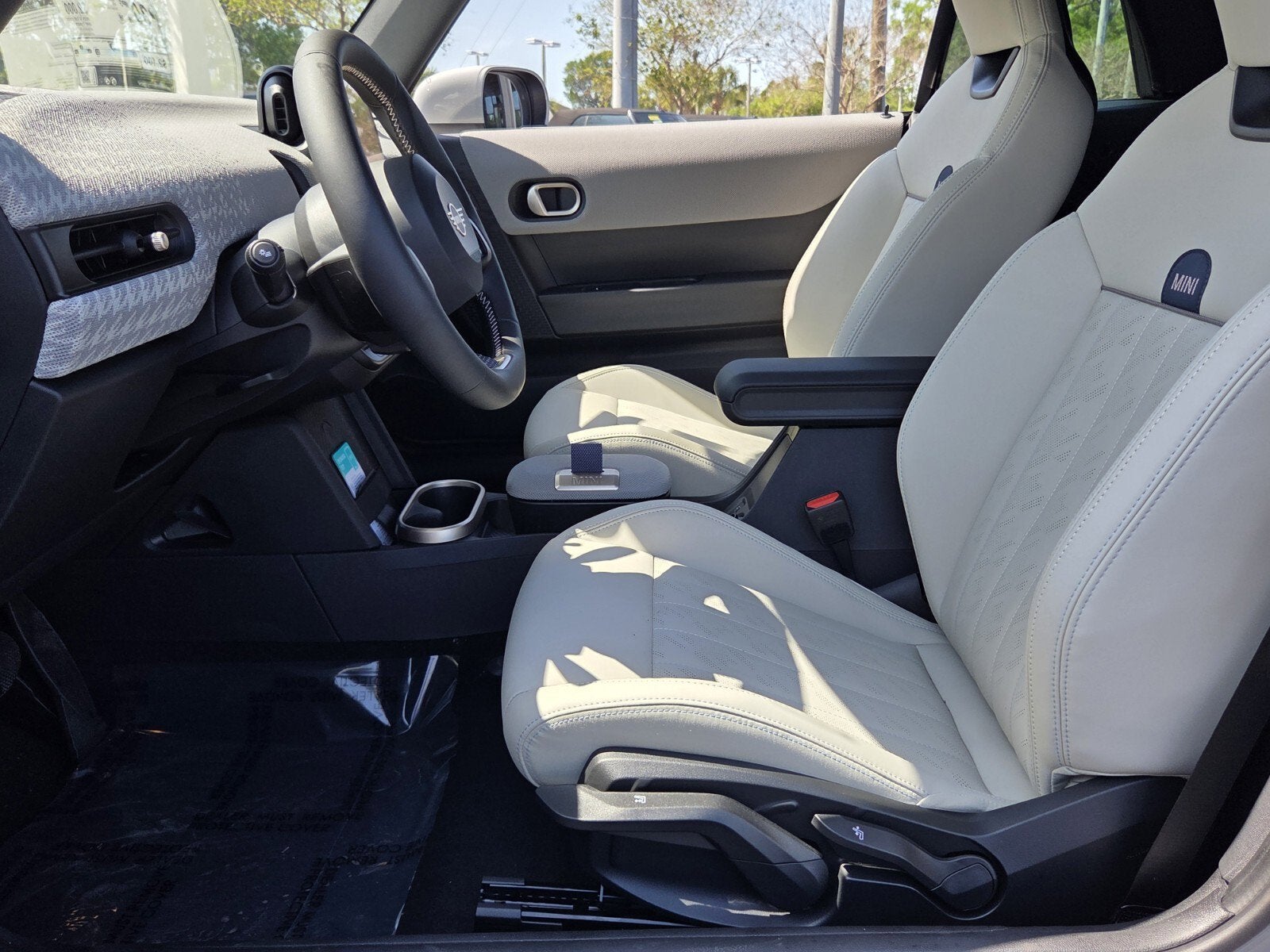 2026 MINI CONVERTIBLE SIGNATURE PLUS