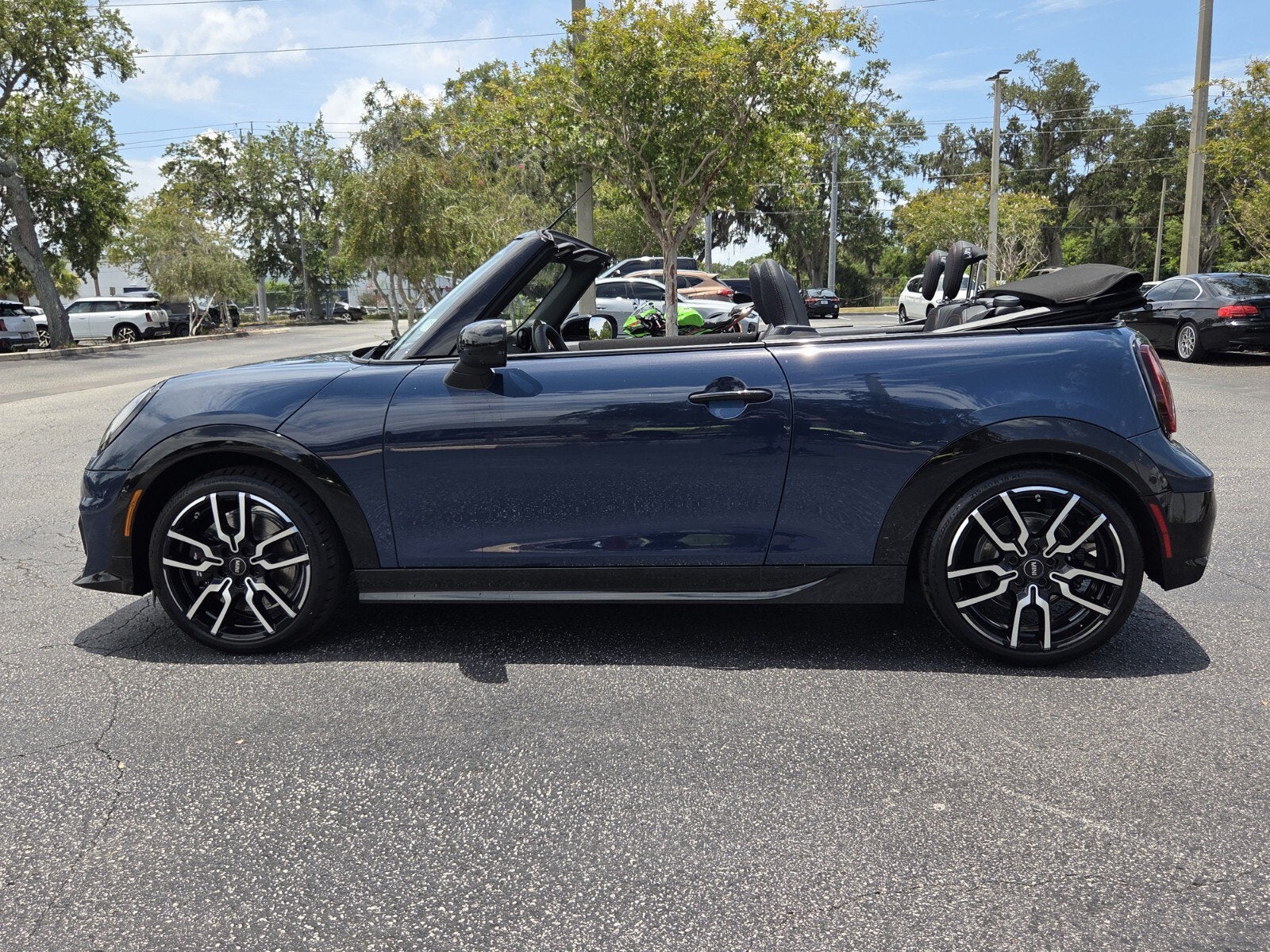 2026 MINI CONVERTIBLE ICONIC