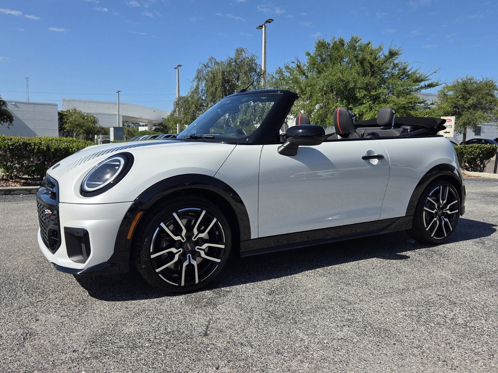 2026 MINI CONVERTIBLE ICONIC