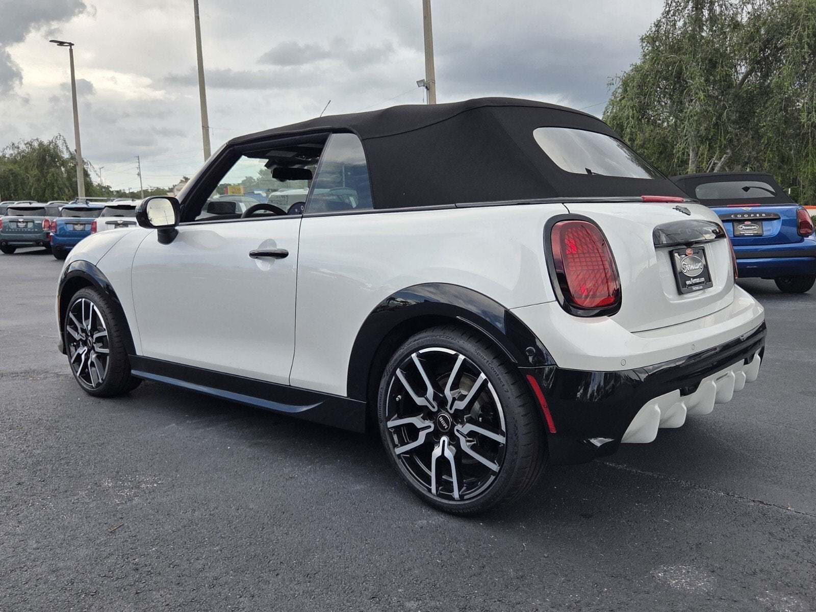 2026 MINI CONVERTIBLE ICONIC
