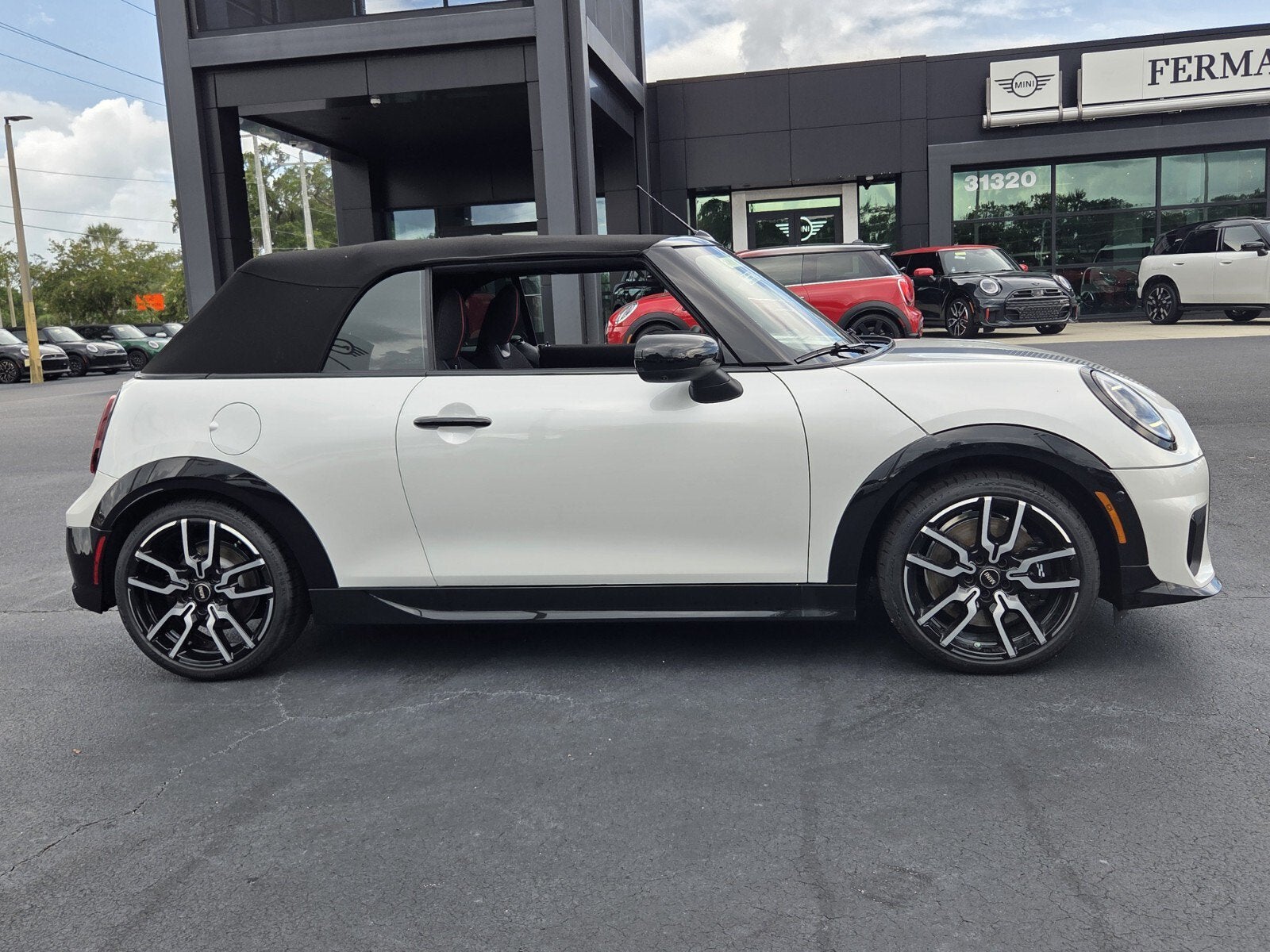 2026 MINI CONVERTIBLE ICONIC