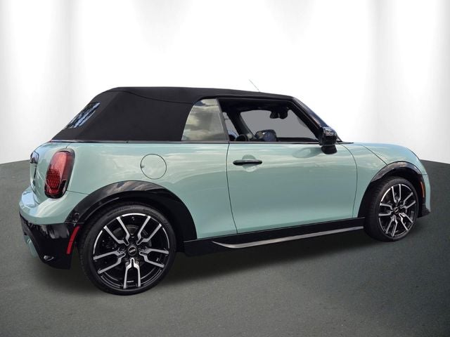 2026 MINI CONVERTIBLE Iconic