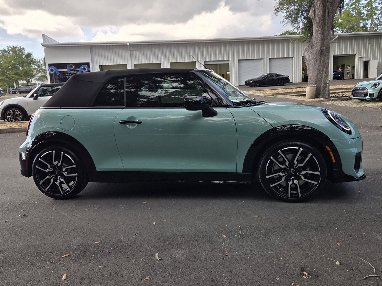2026 MINI CONVERTIBLE Iconic