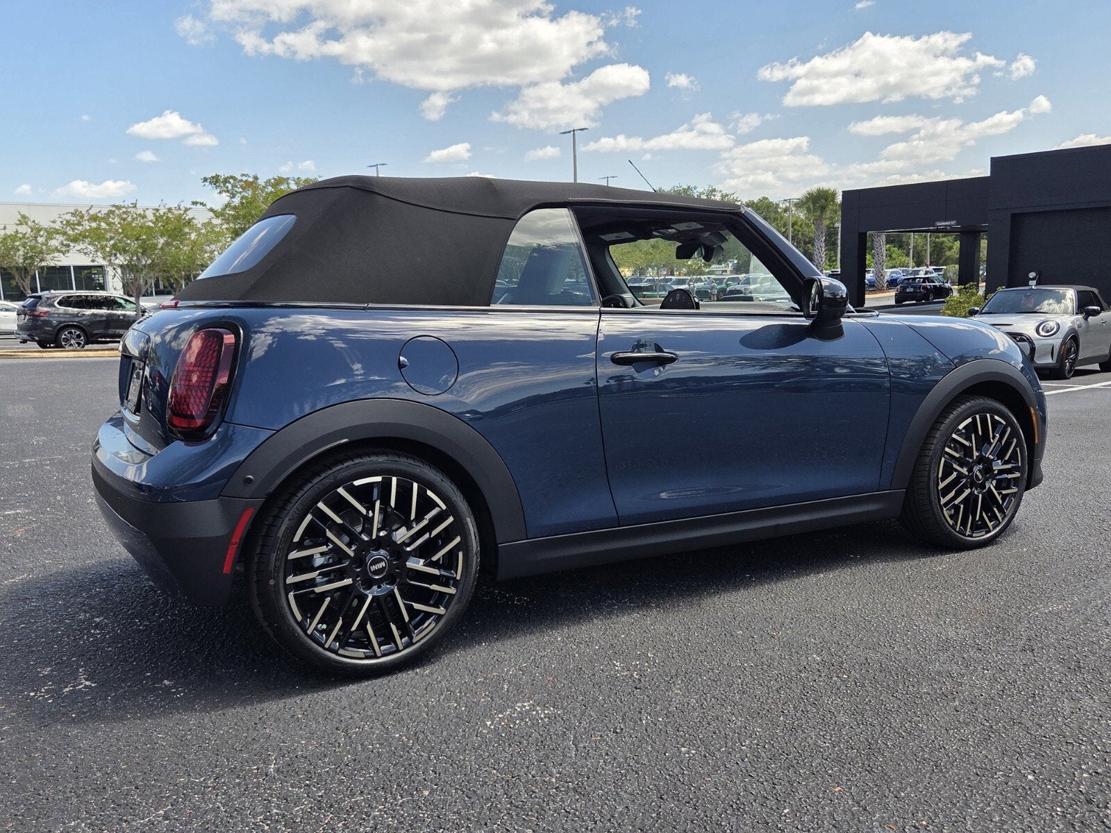 2026 MINI CONVERTIBLE ICONIC