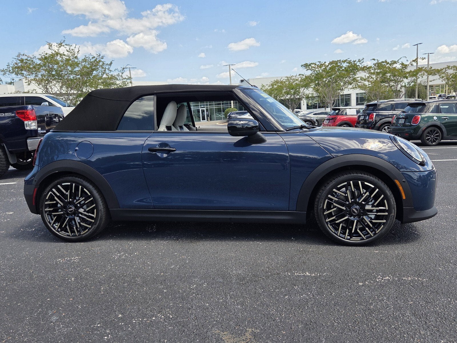 2026 MINI CONVERTIBLE ICONIC