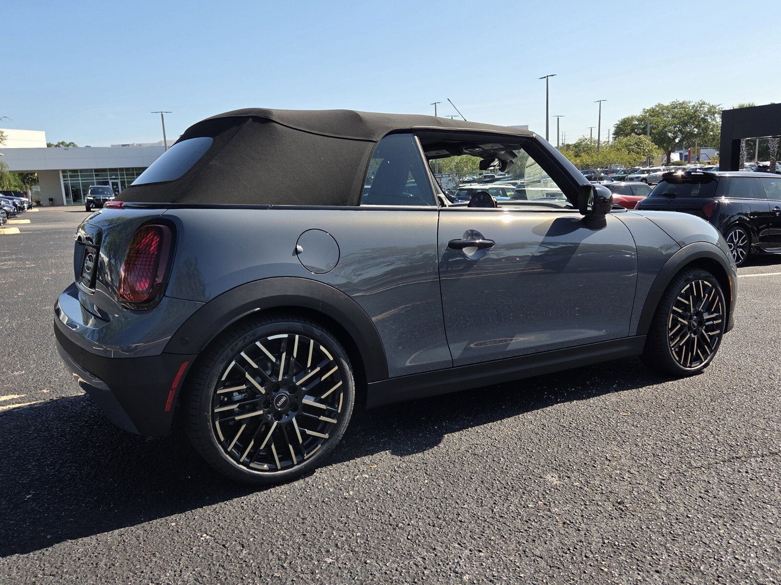 2026 MINI CONVERTIBLE ICONIC