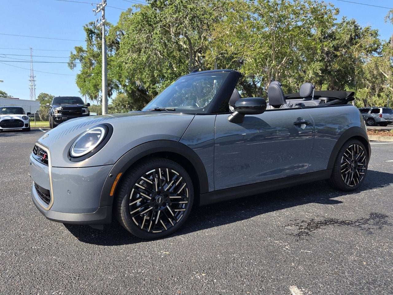 2026 MINI CONVERTIBLE ICONIC