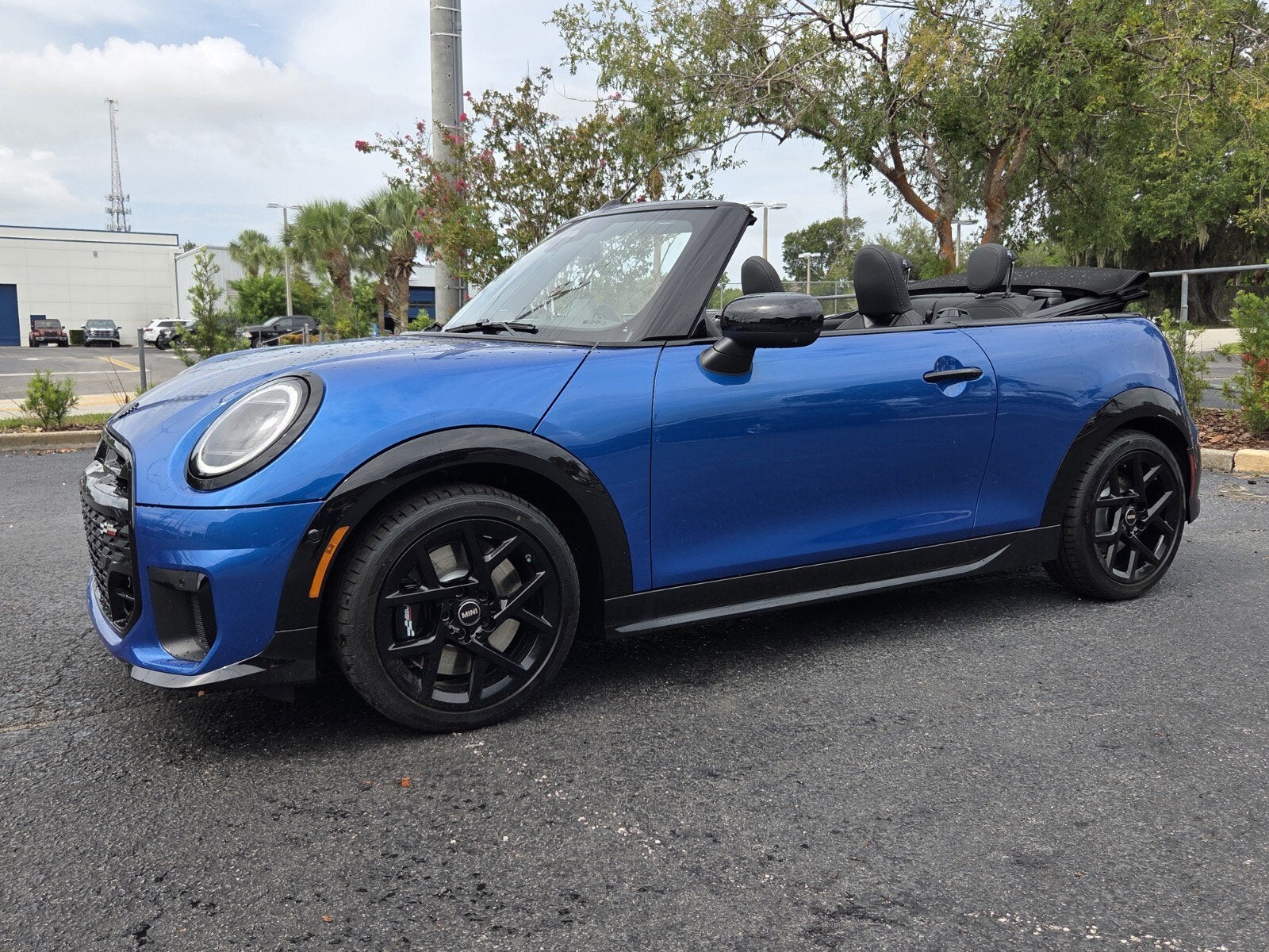 2026 MINI CONVERTIBLE ICONIC