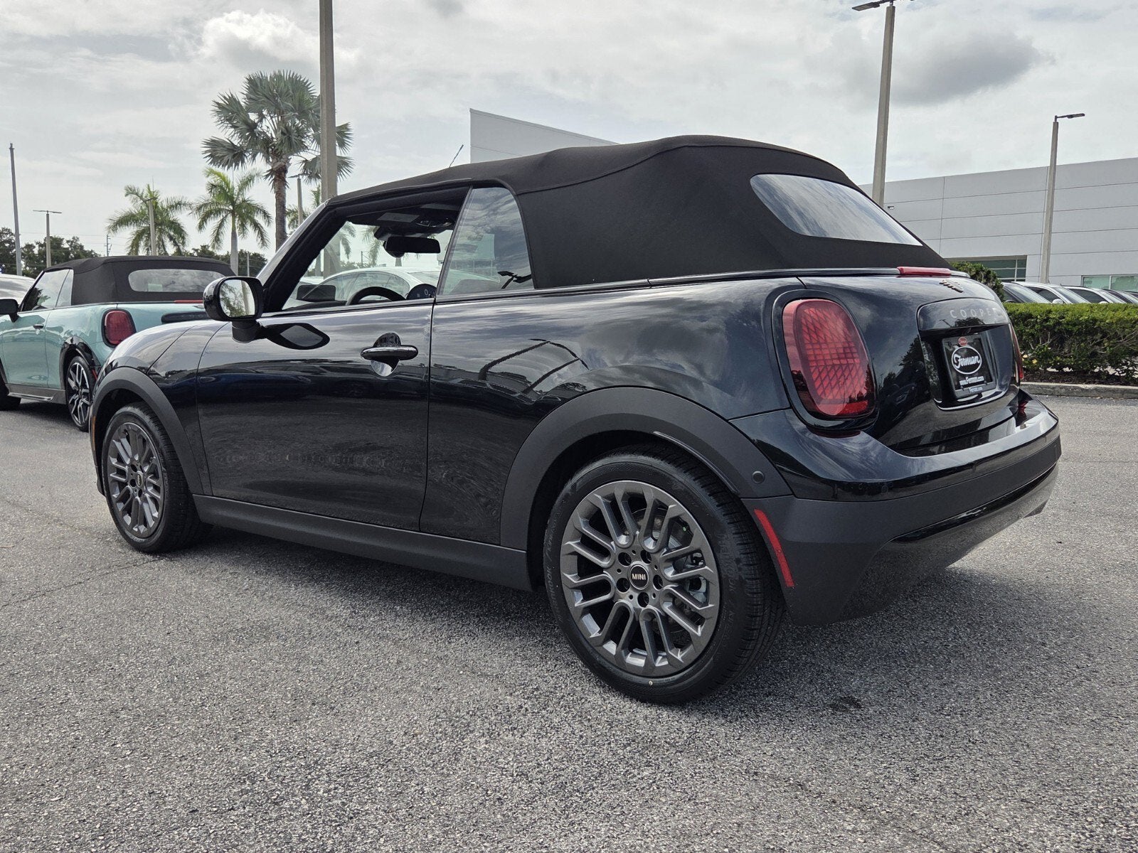 2026 MINI CONVERTIBLE SIGNATURE PLUS
