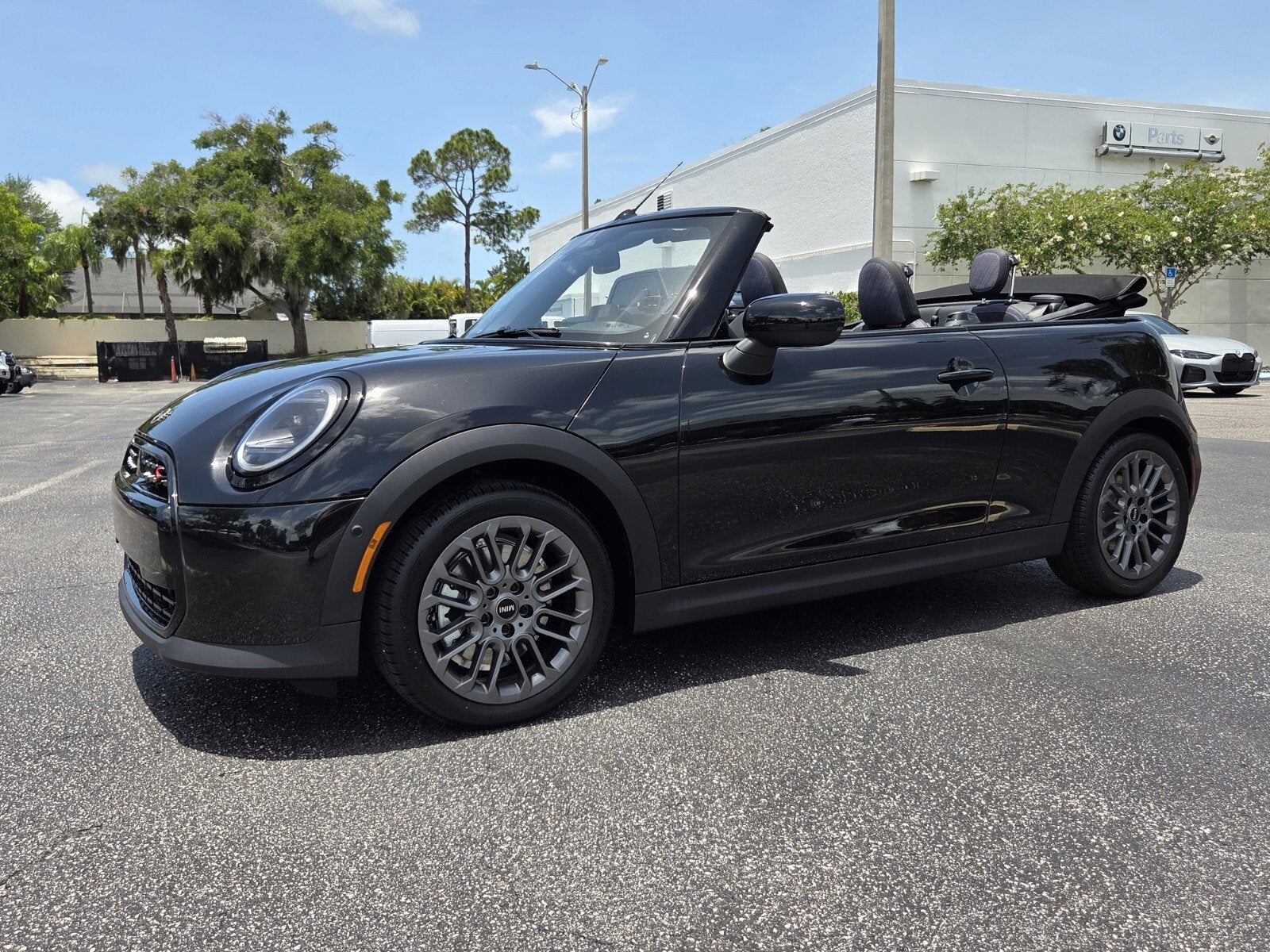 2026 MINI CONVERTIBLE SIGNATURE PLUS