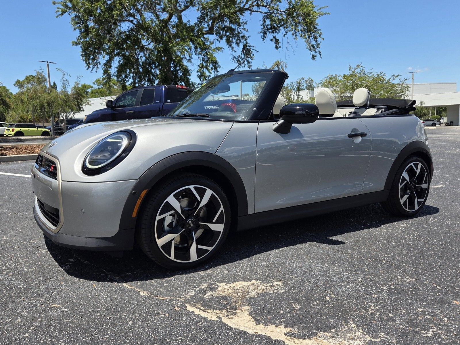 2026 MINI CONVERTIBLE ICONIC