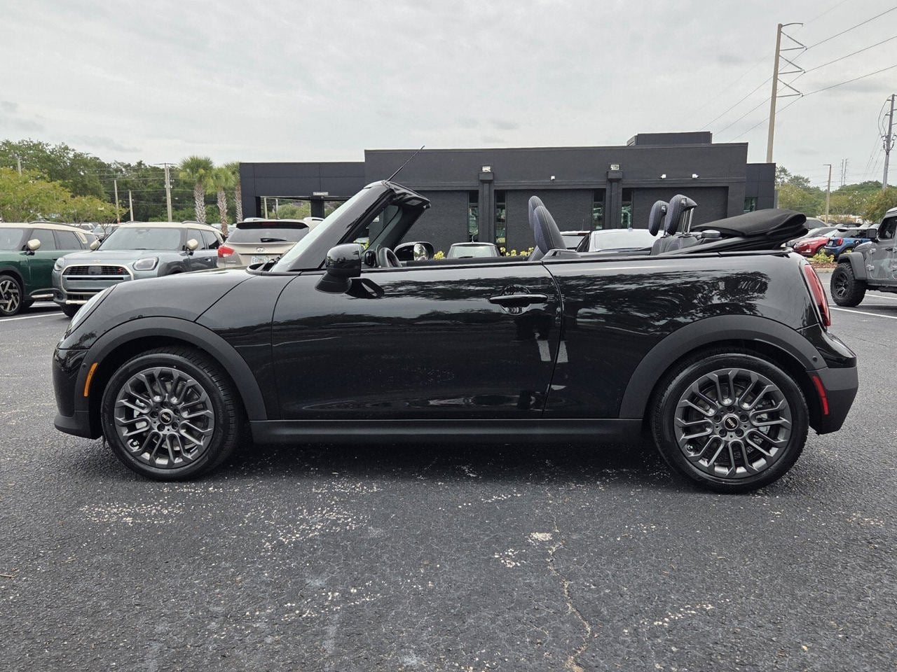 2026 MINI CONVERTIBLE SIGNATURE PLUS