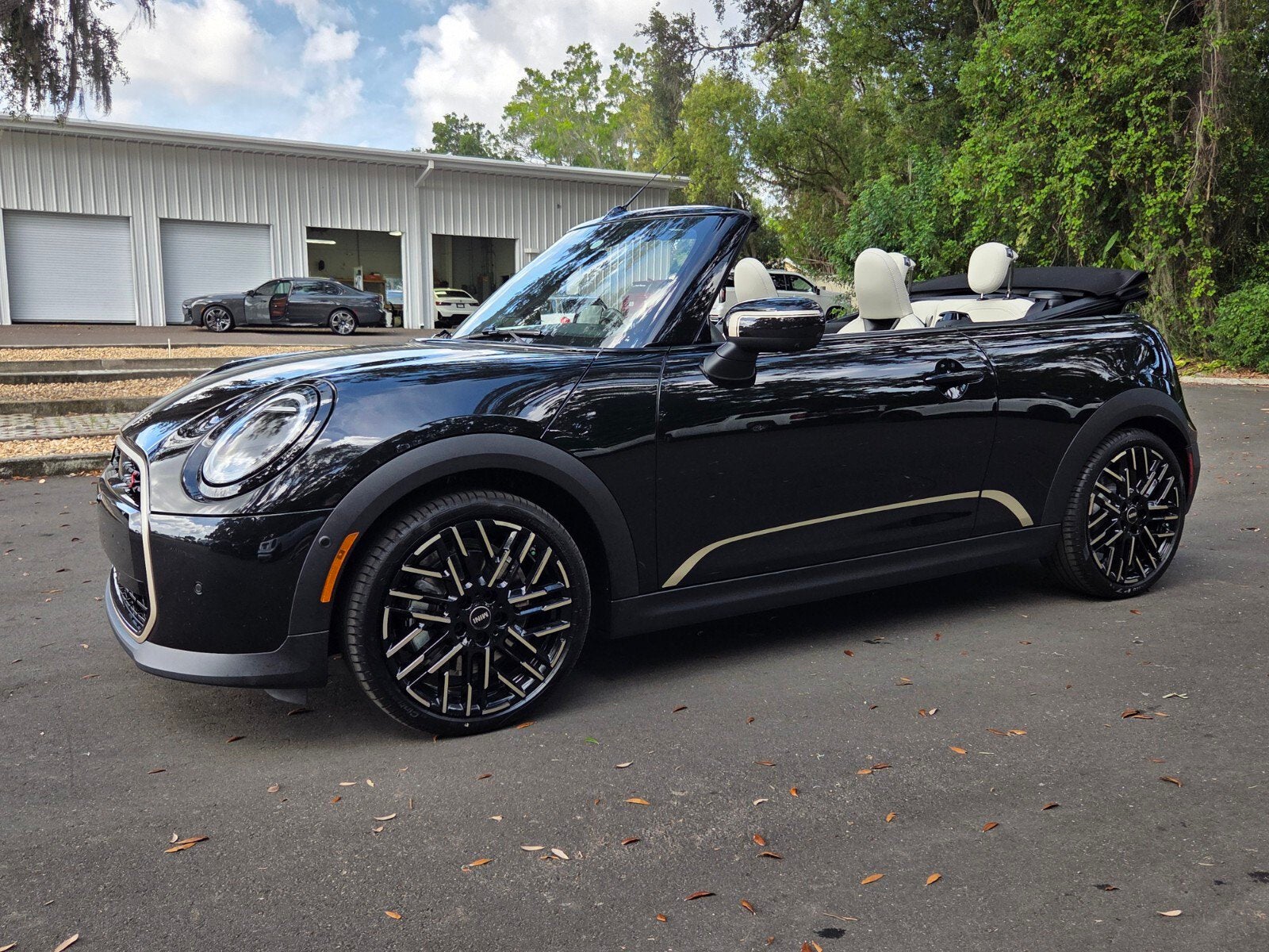 2026 MINI CONVERTIBLE ICONIC
