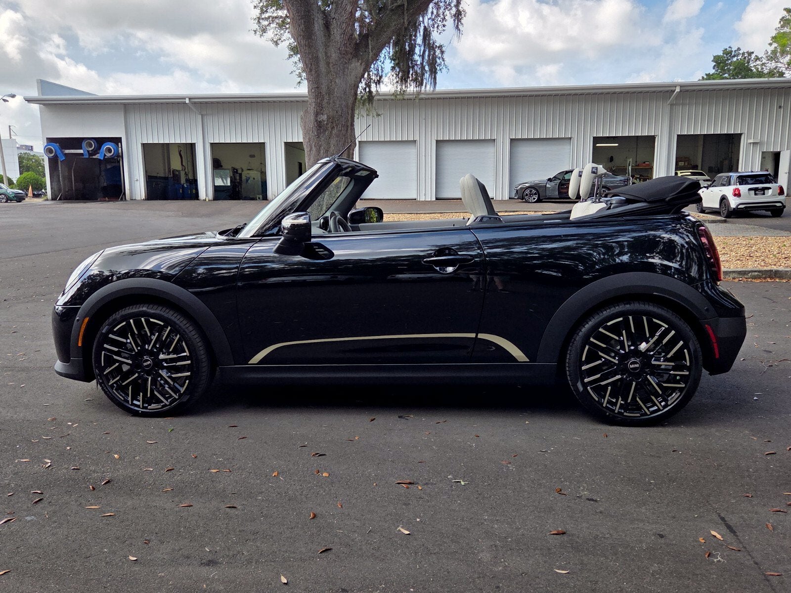 2026 MINI CONVERTIBLE ICONIC