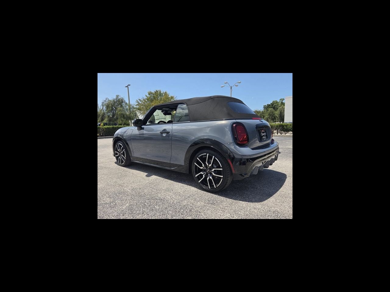 2026 MINI CONVERTIBLE ICONIC
