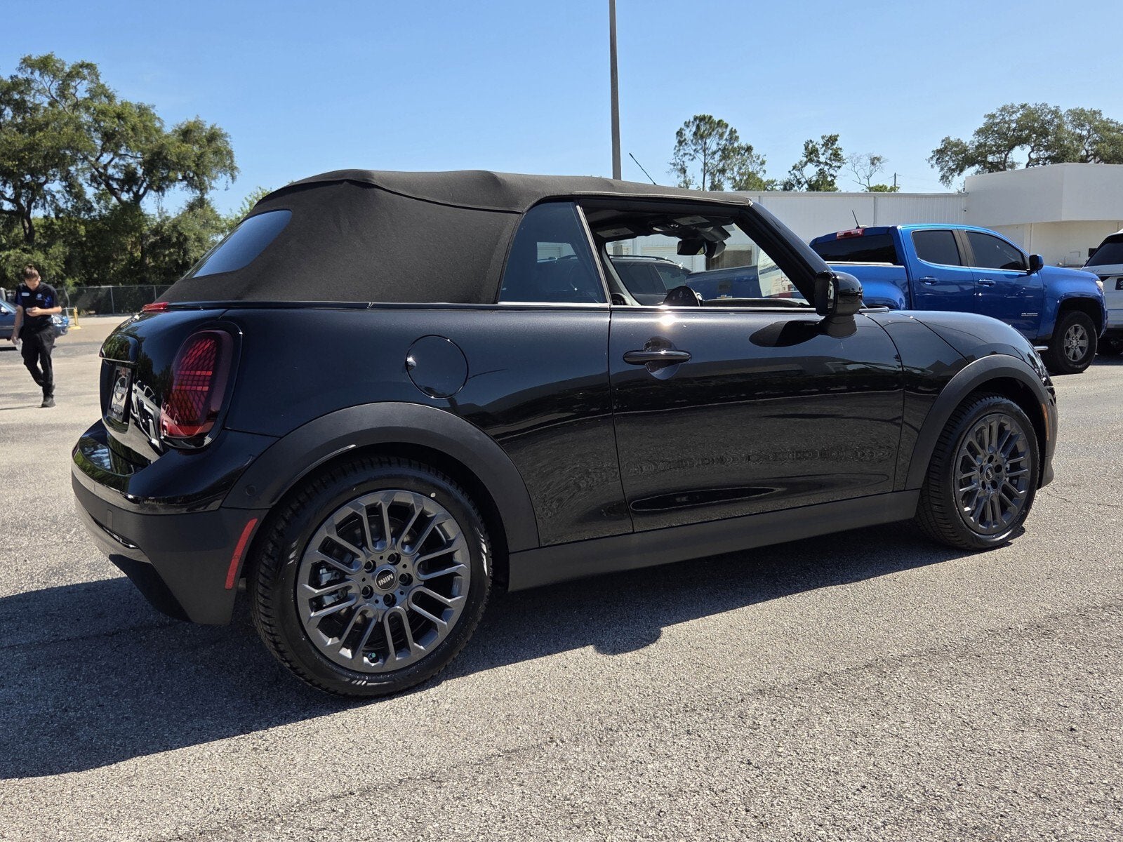 2026 MINI CONVERTIBLE SIGNATURE PLUS