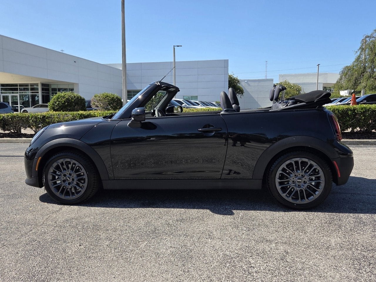 2026 MINI CONVERTIBLE SIGNATURE PLUS